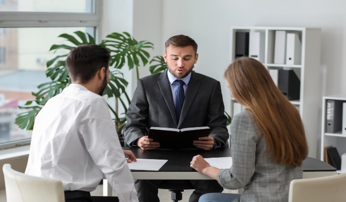 How to Dress for Divorce Court